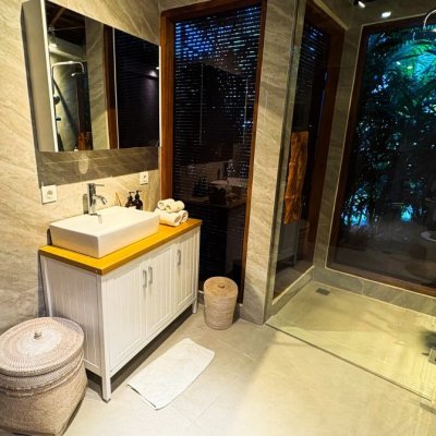 Bathroom-1024×671 Villa La-Ta Seminyak - Villa Gallery