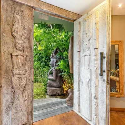 villa-yoga-yoga-entrance2 Villa Yoga - Villa Gallery