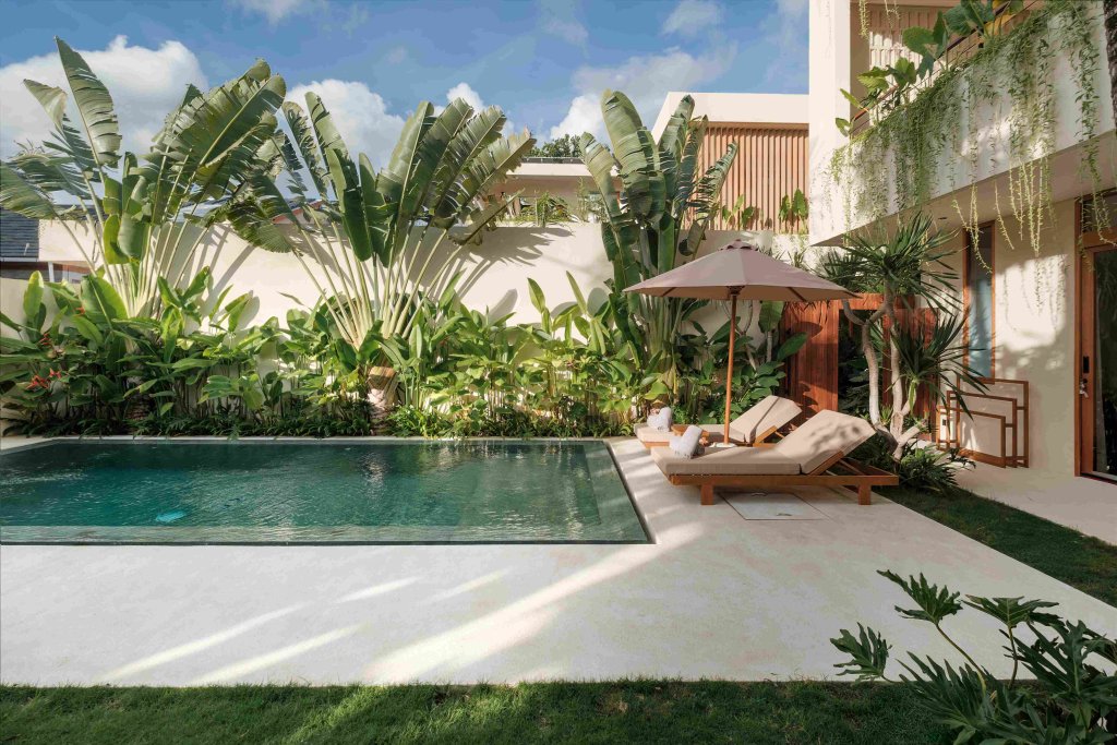 ManuVillas_Bali_02_MadePool_1_11zon Villa Manu Made Sanur - Villa Gallery