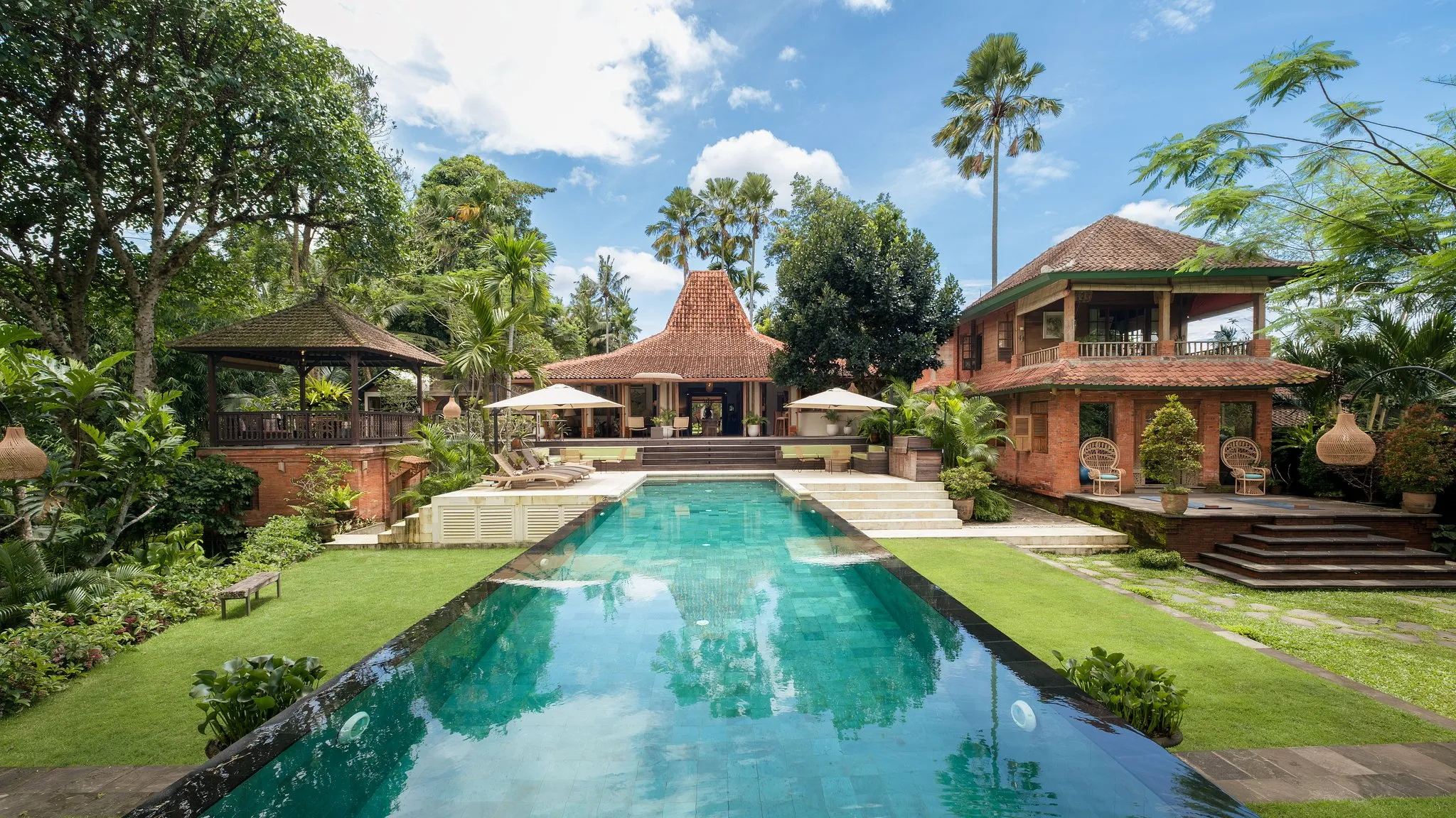 rumah-melati-estate-pool1a Villa Rumah Melati - Main Villa