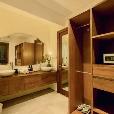 314-Sink-and-Dressing-Room-1024x Villa Li Seminyak - Villa Gallery