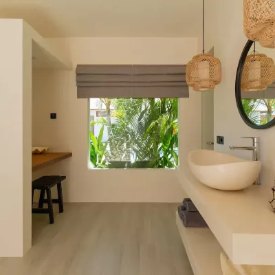 bath4a_10_11zon Villa Sora Seminyak - Villa Gallery