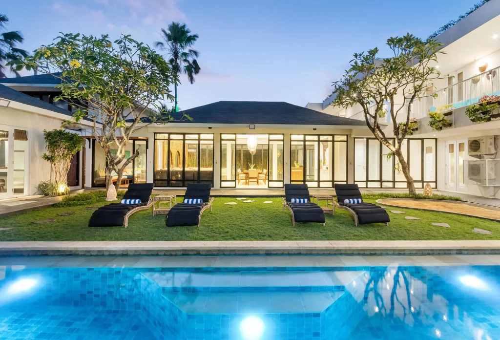 Iluka-Pool-Dusk-04-1
